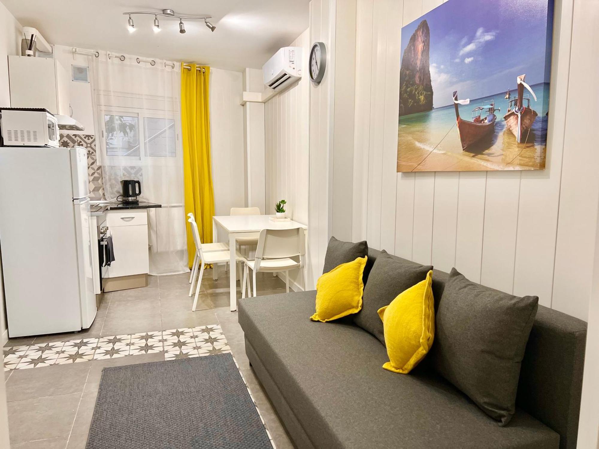 Cozy Suite Apartment, Wifi! Santa Coloma de Gramanet Esterno foto