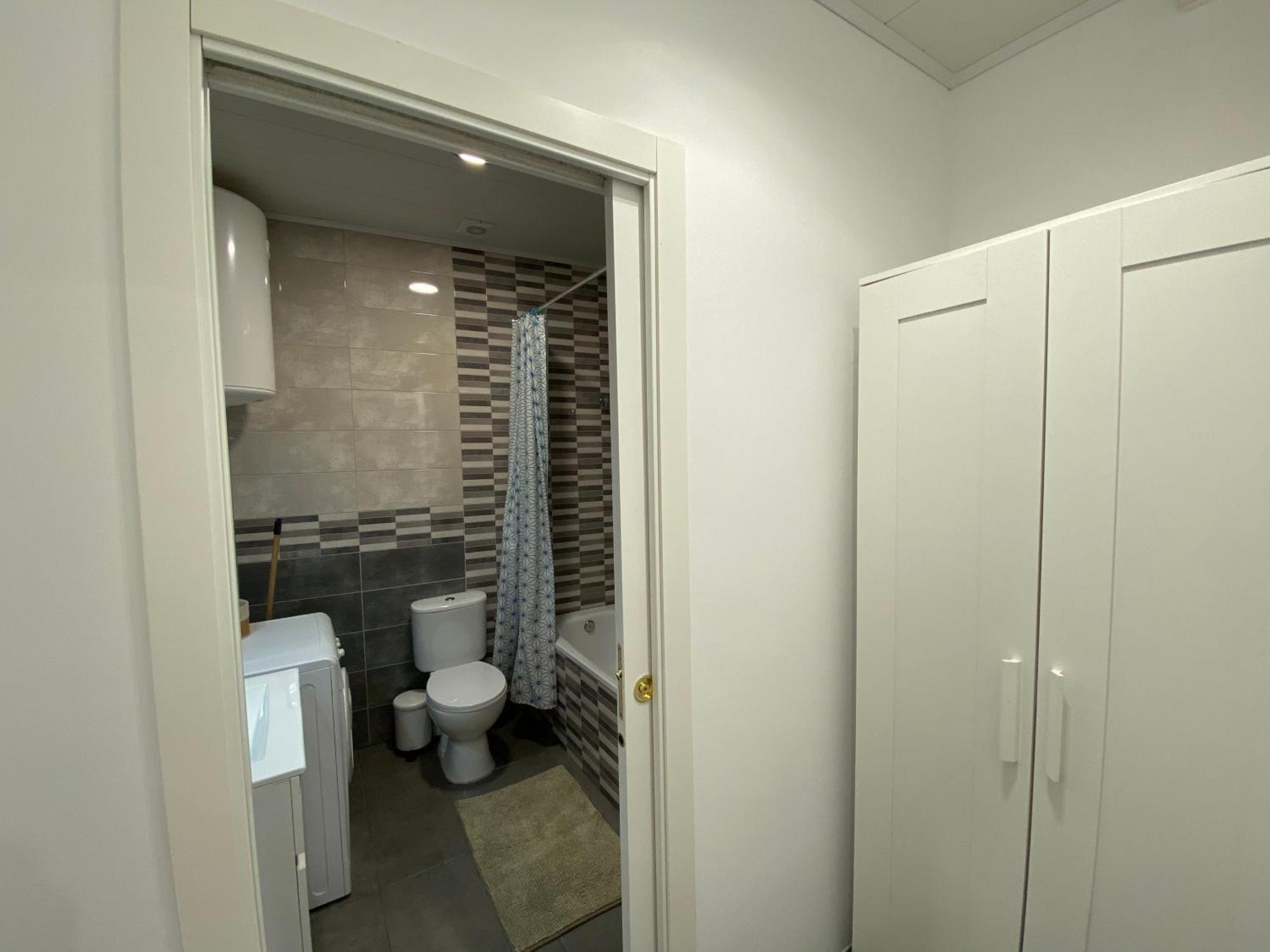 Cozy Suite Apartment, Wifi! Santa Coloma de Gramanet Esterno foto